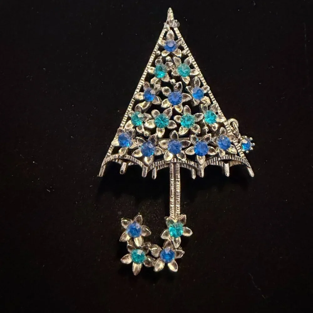 VTG Blue rhinestone Umbrella brooch pin silver tone Flowers‎ 00s sparkle